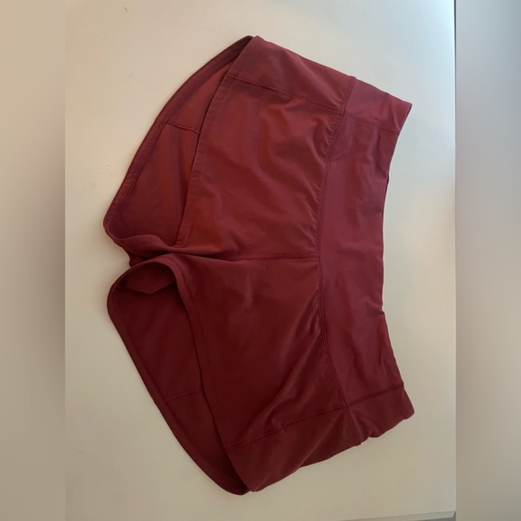 Lululemon Speed Up Short 2.5 Inseam Low Rise size 4 (not sold anymore) - Picture 2 of 3